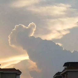 汕头的天空,一条微博装不下的温柔与暴烈 汕头的天空,一条微博装不下的温柔与暴烈