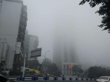 山城雾都的呼吸，重庆市天气漫记
